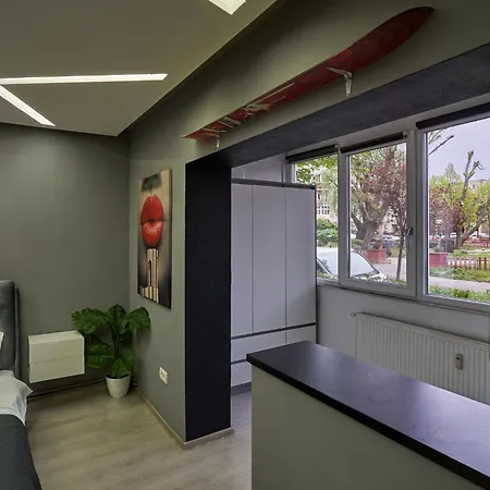 Modern Escape Apartment *